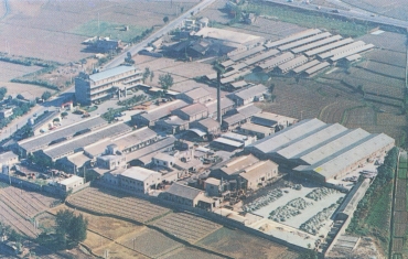 1963